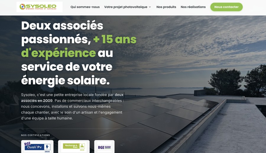 Page d'accueil réelle du site Sysoleo — installateur photovoltaïque